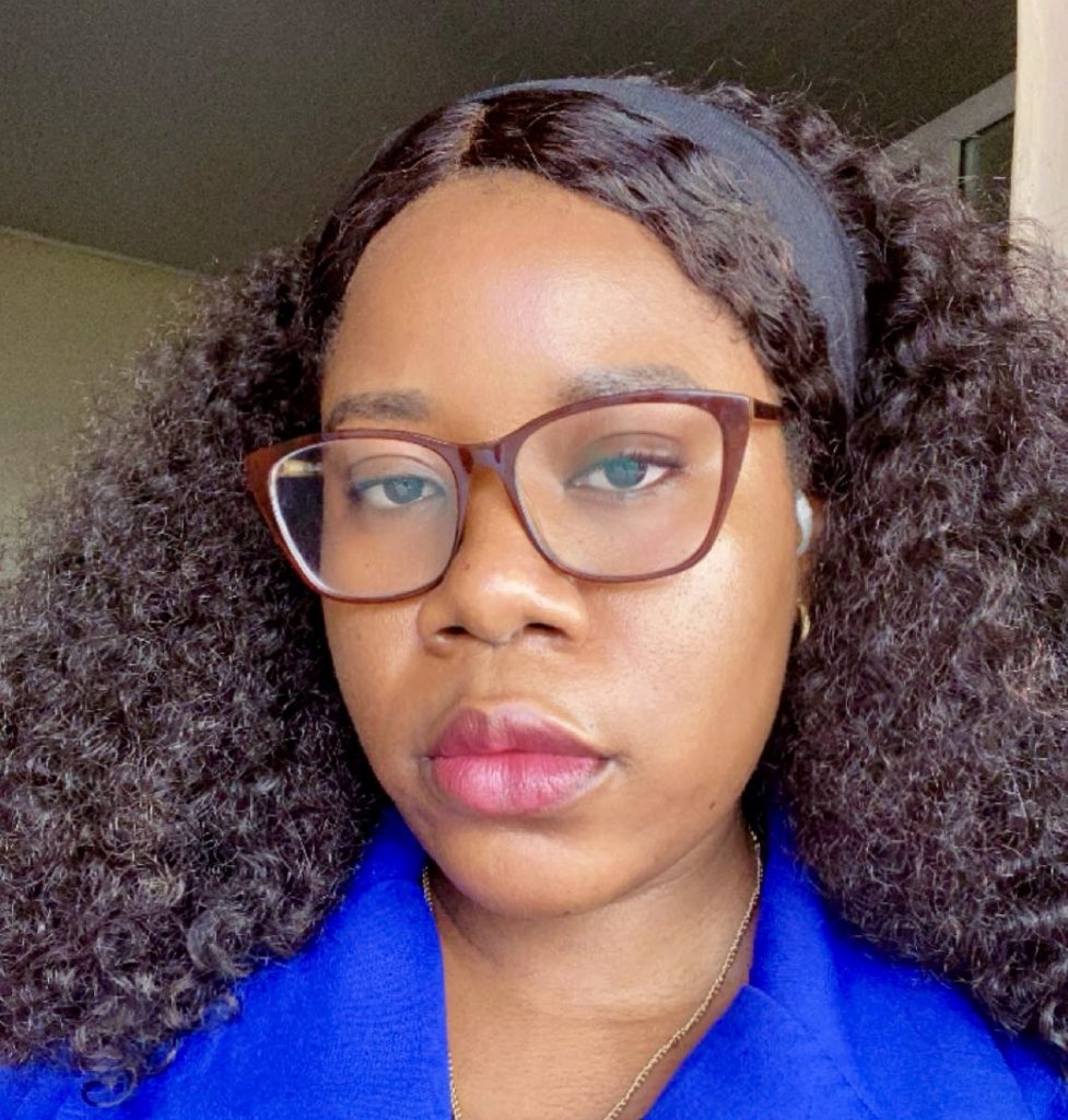 Head shot photo Dr Bayode